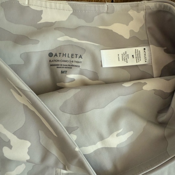 Athleta Elation Gray Camo 7/8 Tight Leggings SZ MED TALL - Picture 6 of 8